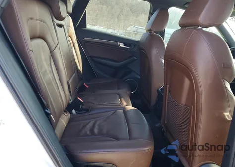 2016 Audi Q5 Premium Plus z USA, uszkodzony, nr VIN WA1L2AFP9GA006606